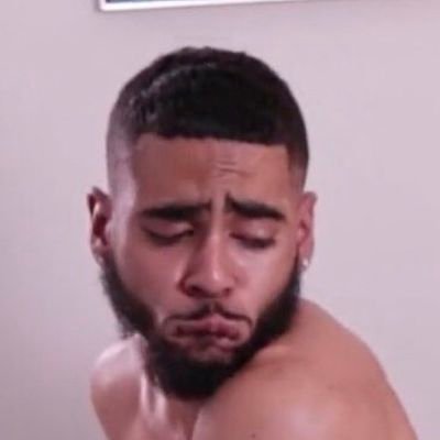 arian_nagel's profile picture. Explorando y celebrando la imponente belleza de la masculinidad: hombres robustos, barbudos y abundantemente velludos. 🐻🐺🐼🦁