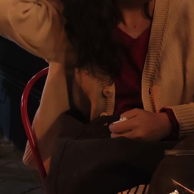 Labohme4's profile picture. Mille rêves en moi brûlent doucement.