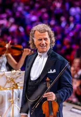 RieuAndre59111's profile picture. 