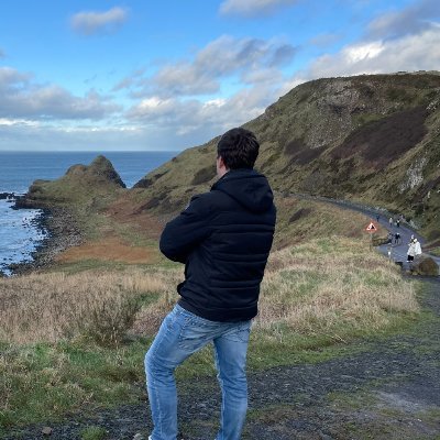 Smokkfiskurr's profile picture. ~ Chief Yapping Officer @X ~ 99% satire, 1% politiek geëngageerd ~ "Yesilgöz en Bikker duider" ~ aspirant Staatssecretaris van Rust en Regelmaat in Bontenbal V