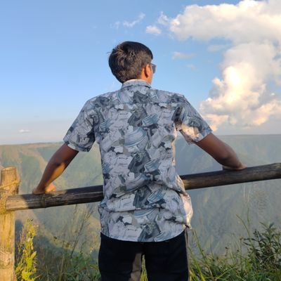 thenerdium's profile picture. Just a regular nerd obsessed with stargazing, rockets, speed & planes.

Amateur DSLR deprived astrophotographer