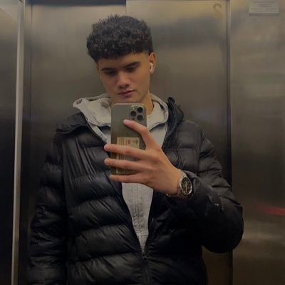 soundbyjewell's profile picture. Helping e-com brands turn views into revenue.
Building AdForge & Creative Center.