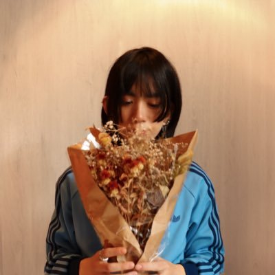 chieshino's profile picture. ✍︎ グラフィックデザイナー✍︎ ZINEと作字がだいすき！✍︎ 活動実績→#ねおんの活動記録✍︎ おしごとのご相談はお気軽にどうぞ！ ✍︎連絡先☞des1gn@chieshino.com ✍︎ 作字→#個性文字 ✍︎ 東京造形大学卒 ✍︎ 主催ZINE企画 @imazineofficial