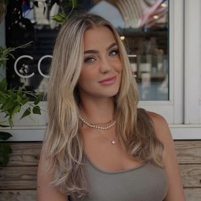 vickie5279's profile picture. A praying lady is always a winning lady 💞🧘
Am still new here catfish's hope stay from me i have nothing to offer you.... Thank you