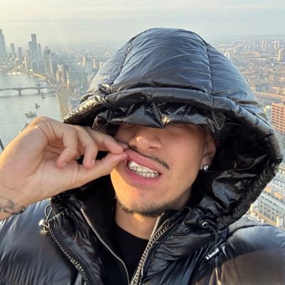 R9Soldadios__'s profile picture. pressure is a privilege /📥 r9soldadios@gmail.com