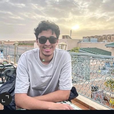 Youfoua247669's profile picture. 