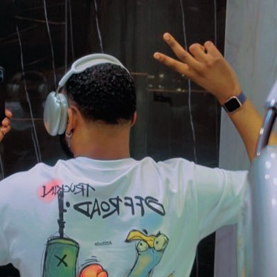 Henry_Gift's profile picture. Manchester United ❤ Nigeria my country🇳🇬 💚 Russia my home 🇷🇺 💙 Манчестер Юнайтед, Я  из Нигерии, Живу в России : Instagram - henrik_gift      🇳🇬🇷🇺🇧🇾