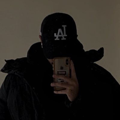 Physicistkid's profile picture. I just wanna know what’s happening / little schrödinger