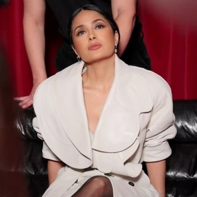 SalmaHayekk46's profile picture. 🌹💕🇲🇽🥰❤️🌹🥰😍🤎💜❤️💝🌹💐🌻🌼🌞🌠🐿️🦜🦉🦋🍓🍒🍉
#pageforfamilyandfriends