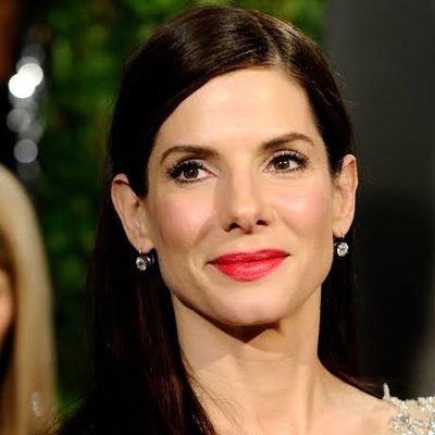 bullock_sa92408's profile picture. Academy Award-winning actress. Living, laughing, and loving behind the scenes.
❣️