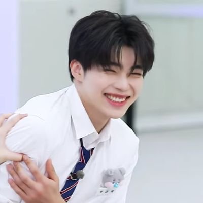 chemicanayo's profile picture. 𝒜𝓁𝓁 𝓉𝒽ℯ 𝓉𝒾𝓂ℯ 𝓉ℴ 𝓉𝒽ℯ 𝓃𝒾𝓃ℯ
절대 멈추지 않아
#ZEROBASEONE