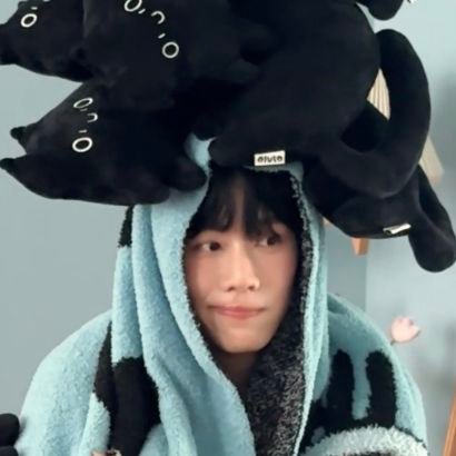 NfYyww's profile picture. Support  YinWar forever🙌🤟
ยัยฮันนี่คนดีของหมวดตี๋🐝