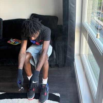 Istackshi's profile picture. 