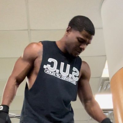 BucksandDucks's profile picture. May all my pain be champagne.