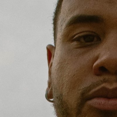 THEREALSELF407's profile picture. Sacrifice Everything Live Fully | | CREATIVE REBELLION™️| CLICK THE LINK FOR EVERYTHING.SELF