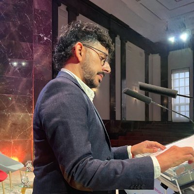 AMarquezEdu's profile picture. #ResponsableEducativo y #Profesor en #TecnologiaEducativa, #Formador, pro #inclusion y critico constructivo 
#CompetenciaDigitalEducativa
#ProfesorUniversitario