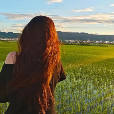 Rodrigoxuan's profile picture. そして、あの新鮮な草の香りは
私の大好きな静かなひとときです。☕🌤
今、日本語を勉強中で、日本の友達とコミュニケーションを取り、日本の文化を共有することを楽しみにしています。