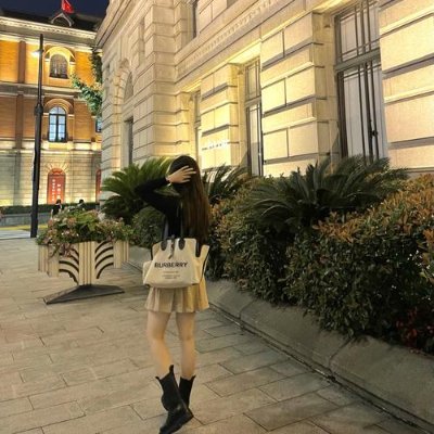 Salehatiche's profile picture. カメラを持って世界を旅するのが大好きです。📷
日本、タイ、そしてアメリカは、どれも私の思い出の一部です。😊