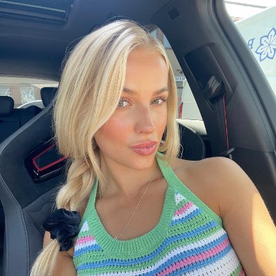 SweetDream778's profile picture. 🍭Sweet as candy, pure as gold✨

🌸Spreading kindness wherever I go✨

🦄Living a fairy tale🌈

💖Love, laughter, and a little magic✨