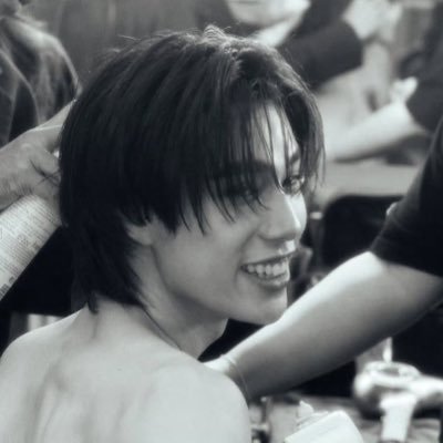 bubblebiib's profile picture. 𝐚𝐥𝐥 𝐭𝐡𝐞 𝐩𝐫𝐞𝐭𝐭𝐲 𝐬𝐭𝐚𝐫𝐬 𝐬𝐡𝐢𝐧𝐞 𝐟𝐨𝐫 𝐦𝐲 𝐩𝐨𝐧𝐝𝐩𝐡𝐮𝐰𝐢𝐧. ꣑ৎ.