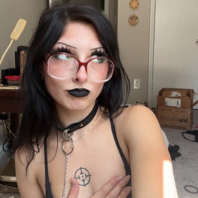 kikiimiink's profile picture. BOOKINGS THROUGH ECT