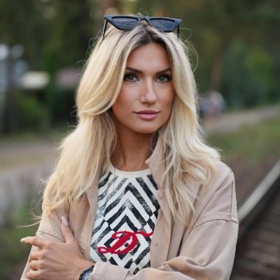 ChloeSmith1026's profile picture. mother of two, mysterious wine lover, whiskey lover .