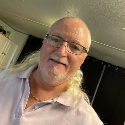 s_mark86426's profile picture. I want to be your sugar daddy. I do not want sex or nudes. Please reply with pictures of BTS. That is all I ask. Thanks. First 100 people who reply and rt get 5