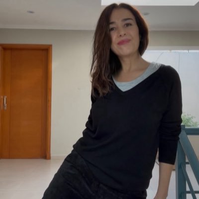 karinaeceiza's profile picture. Amo el arte, los libros, la naturaleza…