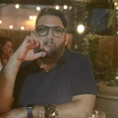 gudcigarsbadglf's profile picture. 