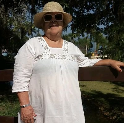 lunaolivia2p's profile picture. 