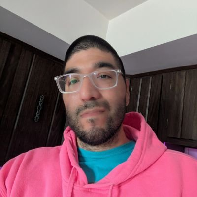 CoffeeNhand's profile picture. Drinks are on me 🥂