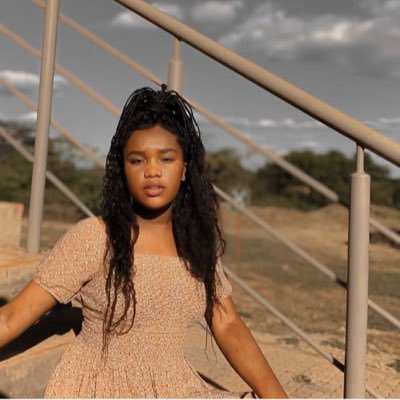 Lesedi_Lisanda's profile picture. NAMASTE 🙏🏽