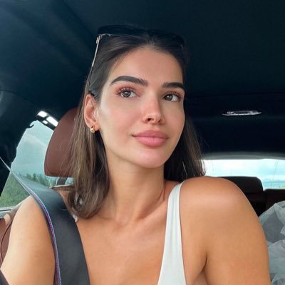 evan_mannice's profile picture. for Over 40yrs Our Family has been supplying quality used Caravans across the Whole wide World 🌎  Dm If You Need one for Rent or buy! 🤝