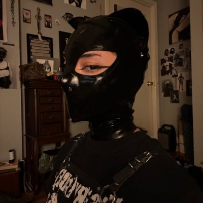 _vixin__'s profile picture. dm’s closed | come and find out | 25 | OF verified | main @deepfriedfrenzz