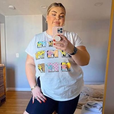 AliceJames96226's profile picture. 