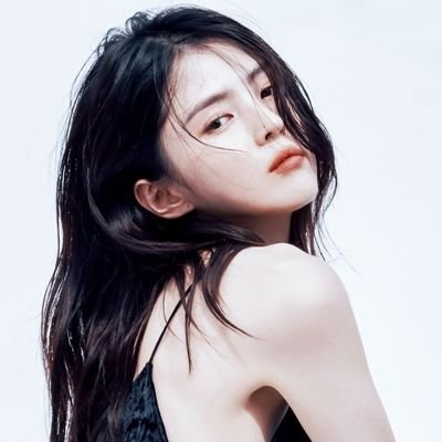 jjnksh's profile picture. Han Sohee 𝑷𝒂𝒓𝒐𝒅𝒚 ✦ Born with passion, poise, and captivating audience in the spotlight. 📽 𝑃𝑟𝑜𝑗𝑒𝑐𝑡 𝑌