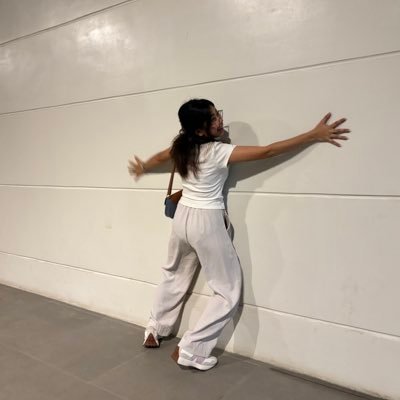 pewiwinkow's profile picture. set the fire and let the bridges burn