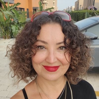 ylishce's profile picture. * Adalet Bakanlığı işçisi
* DM di demeyin, kırarım.
* İng.İşletme, Ekonomi, Sosyoloji, Adalet okumuş; Tarih öğrencisi. 
* Ha bi de 54 yaşında.😊