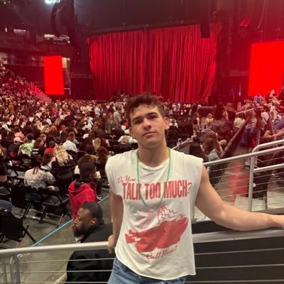 colereynolds0's profile picture. ariana’s fav southern boy