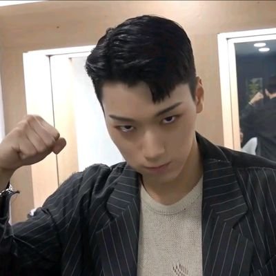 Ayoh665's profile picture. 