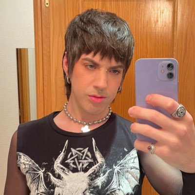 screamwxrks_'s profile picture. 