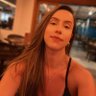 isabellefts_'s profile picture. advogada com oab e tudo…15 anos que tô aqui falando sozinha e contando