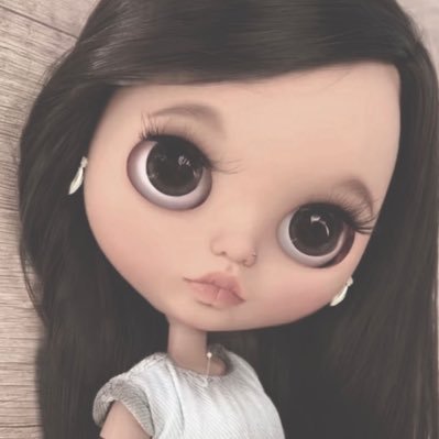 lizzastarz's profile picture. edtwt | food polls