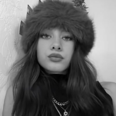 estellavch_'s profile picture. 