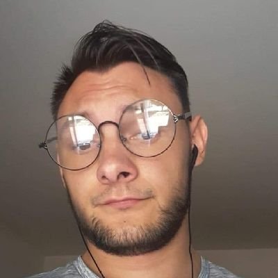 titi3716's profile picture. ig : zedwolf37