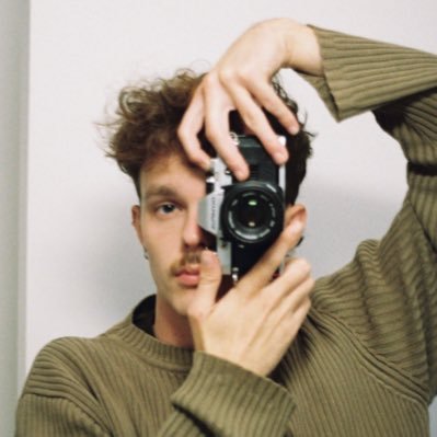 shootworlds's profile picture. en attendant les prochaines lueurs du soleil