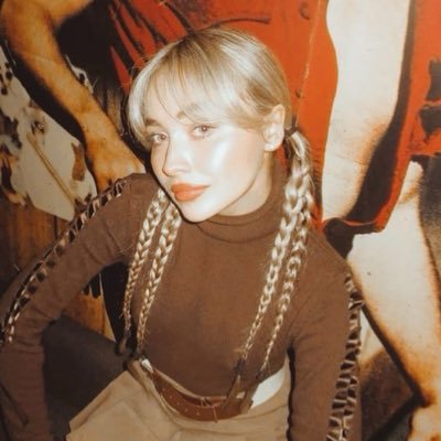 C0WTB0Y's profile picture. adrian | bookwyrm 🐉 | mood reader | reading is political