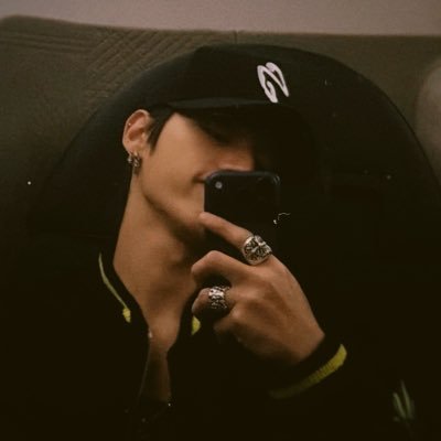 unhaengfixon's profile picture. 𝚖𝚊𝚢𝚋𝚎 𝚒 𝚕𝚒𝚟𝚎𝚍 𝚚𝚞𝚒𝚝𝚎 𝚠𝚎𝚕𝚕 𝚊𝚗𝚍 𝚝𝚑𝚎 𝚎𝚟𝚒𝚍𝚎𝚗𝚌𝚎 𝚒𝚜 𝚢𝚘𝚞 ☾*‧₊ | mdni^ | ot8