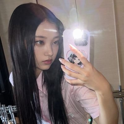 bonyhae's profile picture. 🐆🍦🌻🍉🍓👛✨🦔💌 🍬⭐🧶💫🦭🦢☁️🐇