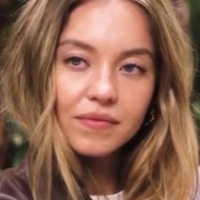 UnalaAzul's profile picture. No lo tomes tan en serio, es Twitter